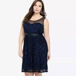 Torrid Black/Blue Mesh Yoke Lace Overlay Dress Size 20